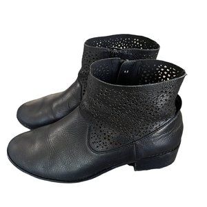 Vionic Luciana Black Perforated Leather Bootie Size 8.5